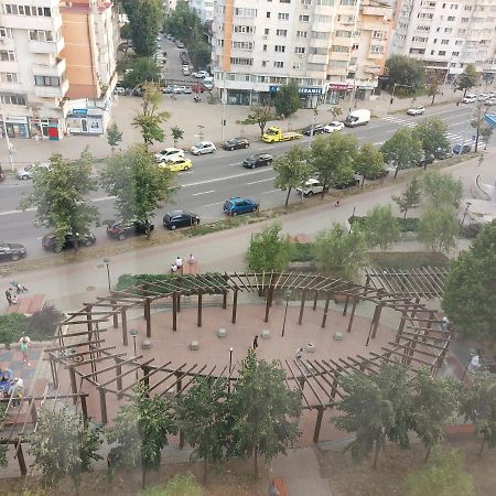 Bya Apartment Iasi Exterior photo